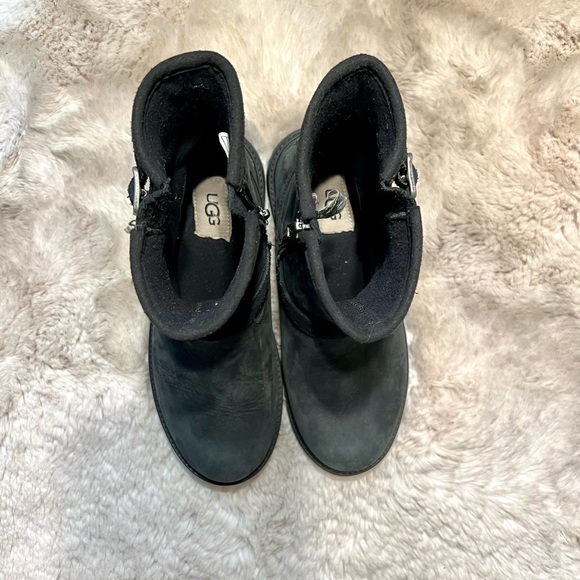 UGG® Kids' Kinzey Weather Zip-Up Winter Boots - Picture 9 of 11